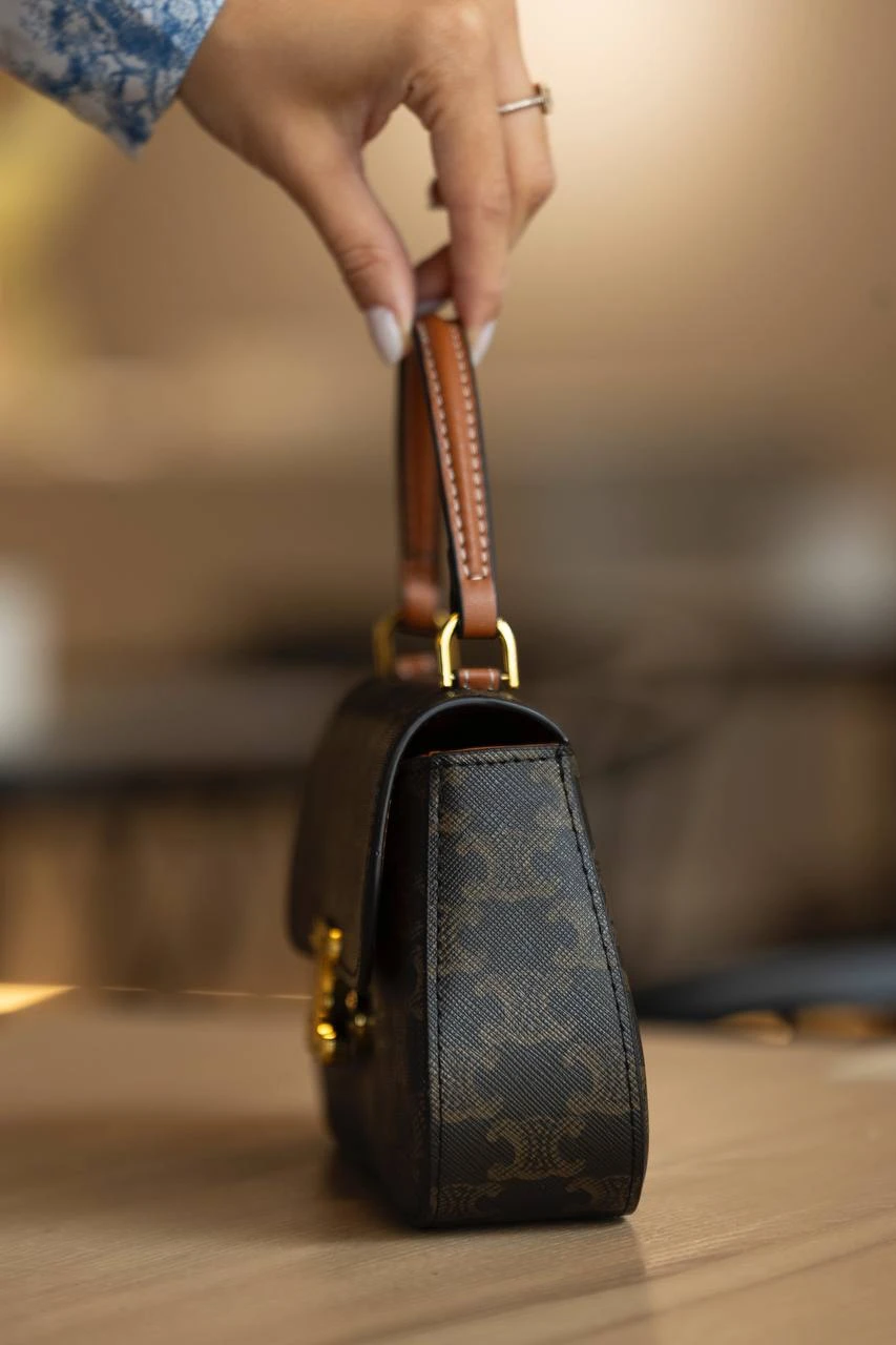 Celine Lola Triomphe Brown/Gold - Зображення 4