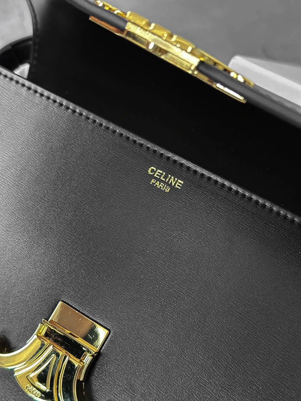 Celine Teen Triomphe Black/Gold - Зображення 6