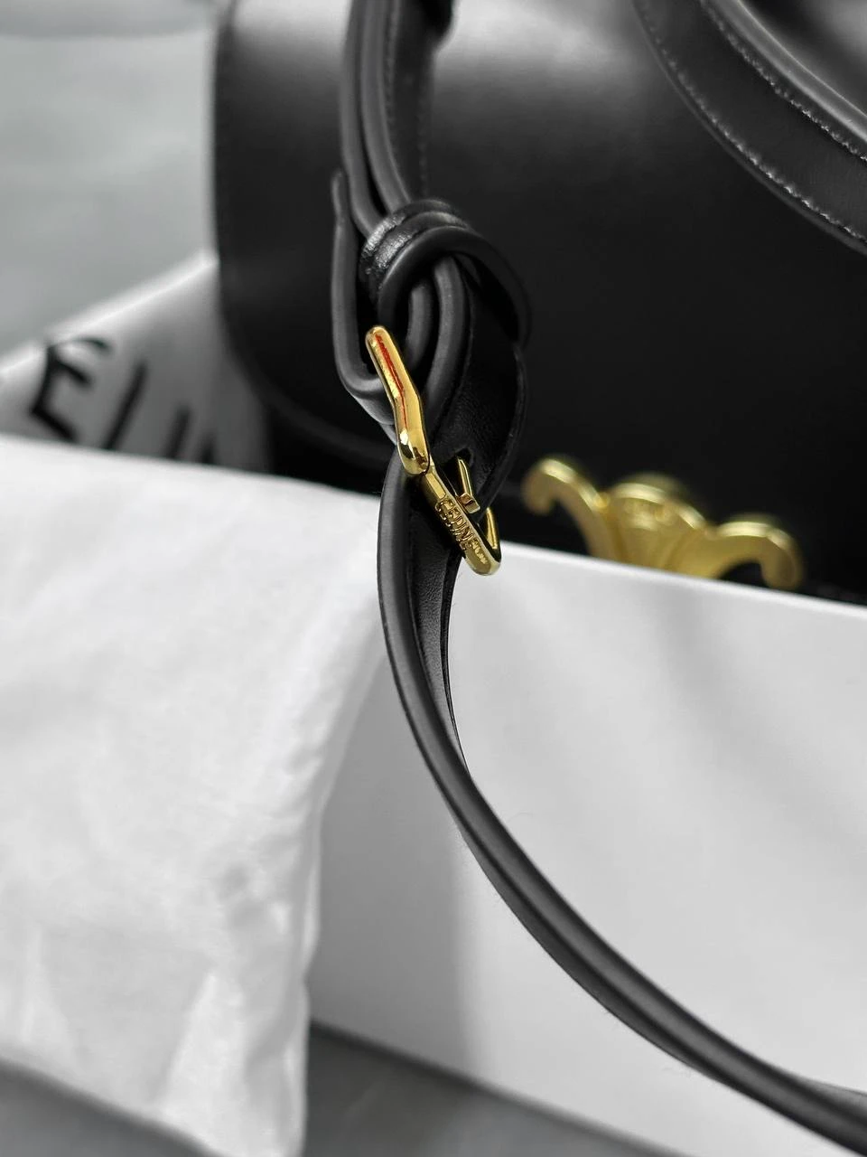 Celine Teen Triomphe Black/Gold - Зображення 8