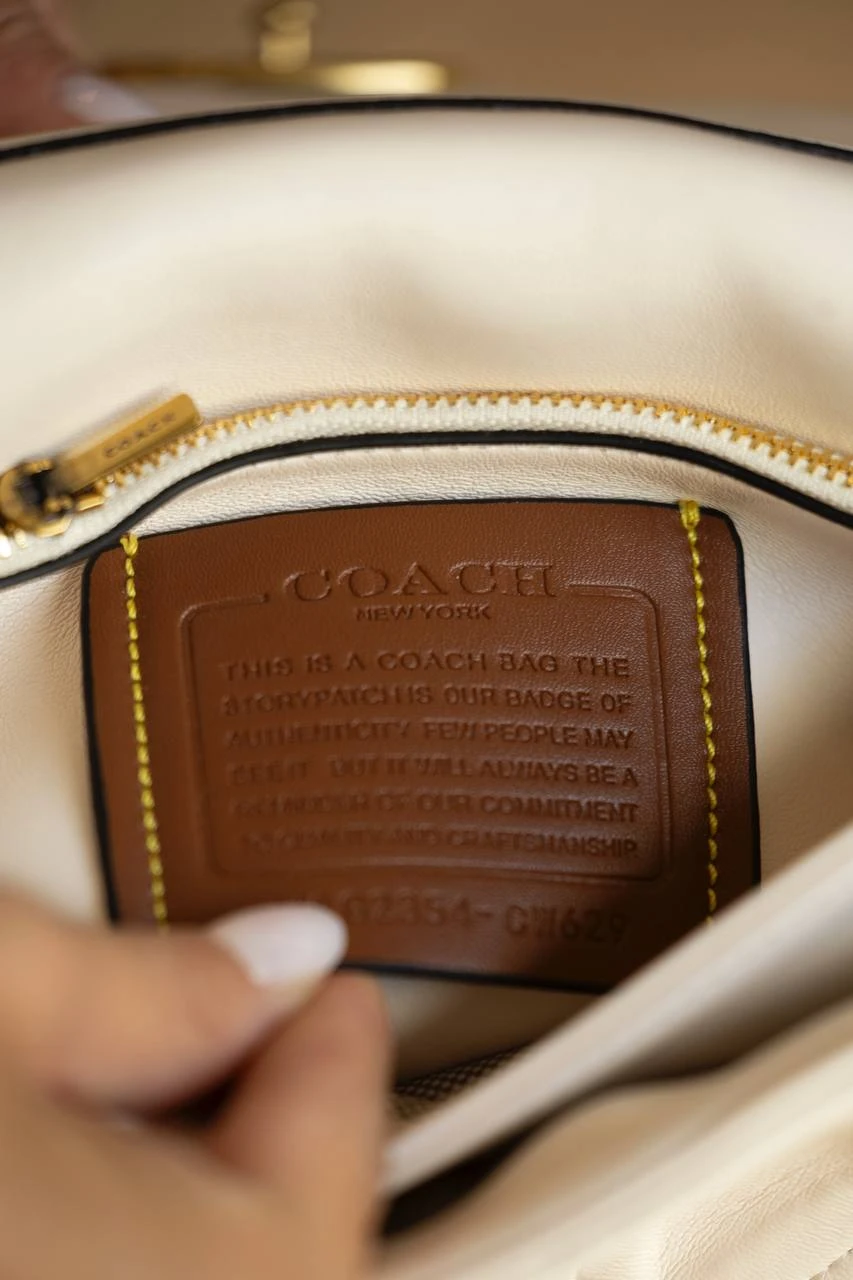 Coach Square Tabby White/Gold - Зображення 6