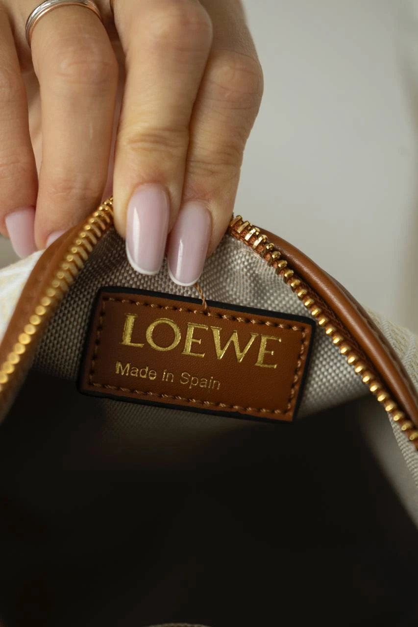 Loewe Cubi Anagram Small Canvas/Gold - Зображення 4